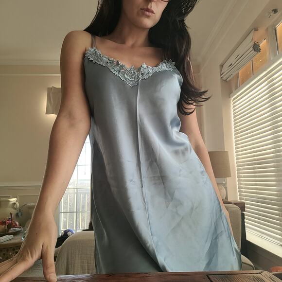Vtg Donatella Blue Satin Lace Nightgown - Picture 2 of 4